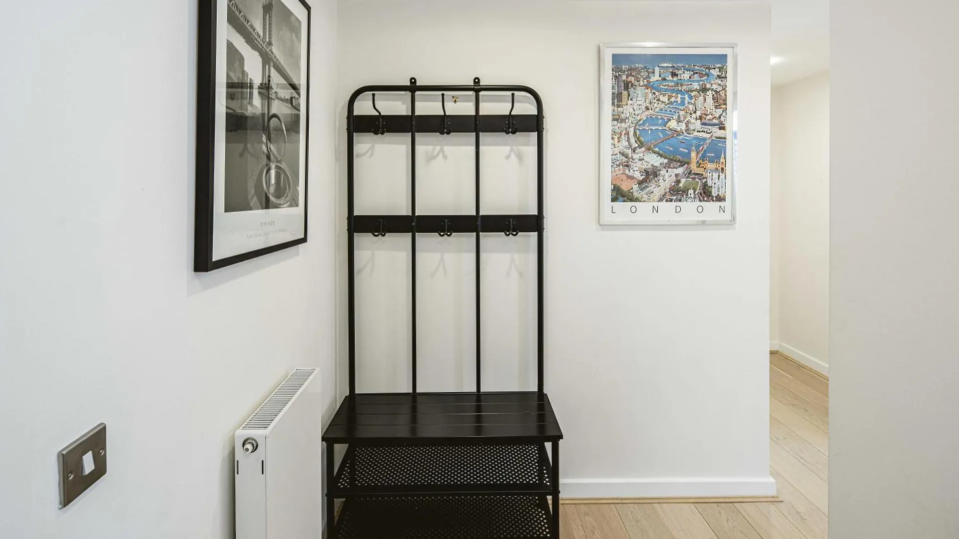 Beautiful Penthouse Apartment With Private Terrace In Greenwich Peninsula London