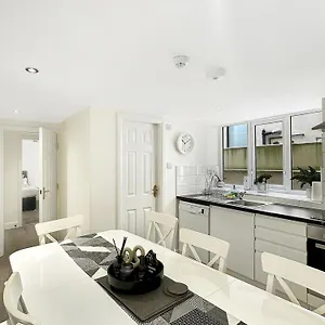 granada-apartments.hotelsin-chester.com/